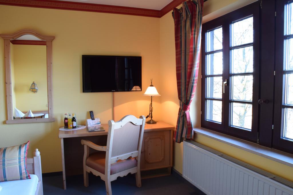 Hotel Landhaus Marienstein Bergen  Værelse billede