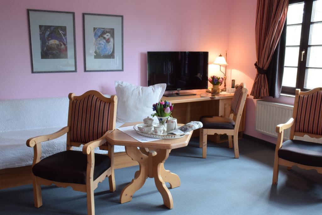 Hotel Landhaus Marienstein Bergen  Værelse billede